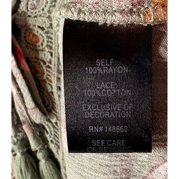 TORRID 1 Floral Print  V Neck Babydoll Gauze Crochet Trim Lace-Up Top 1x 14 16 - Picture 5 of 8